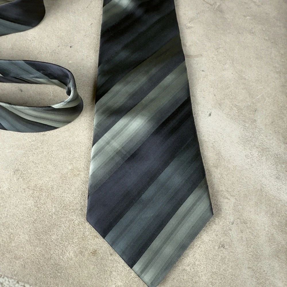 John Ashford Stain‎ Resistant Green Tones Tie